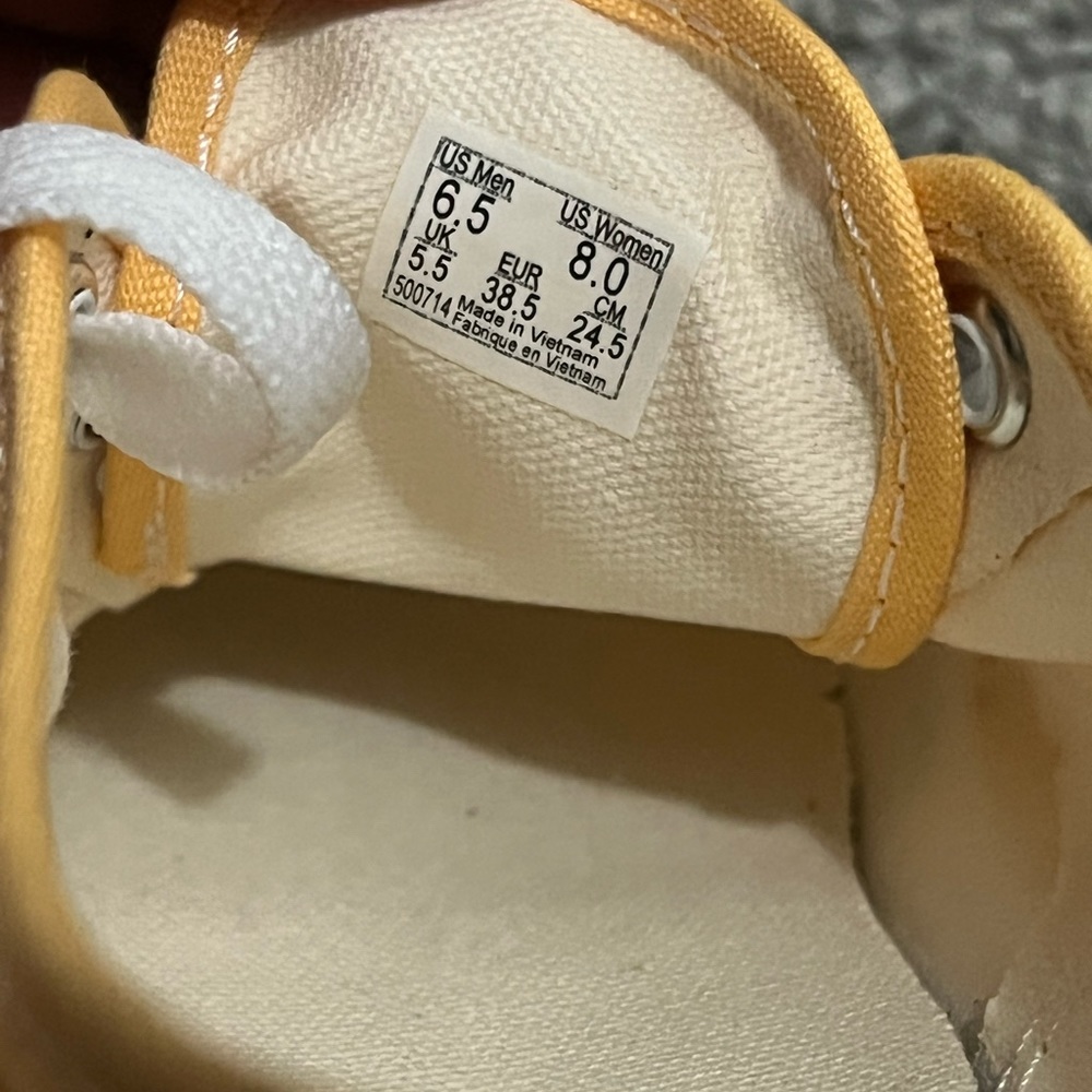 VANS - Picture 4 of 4